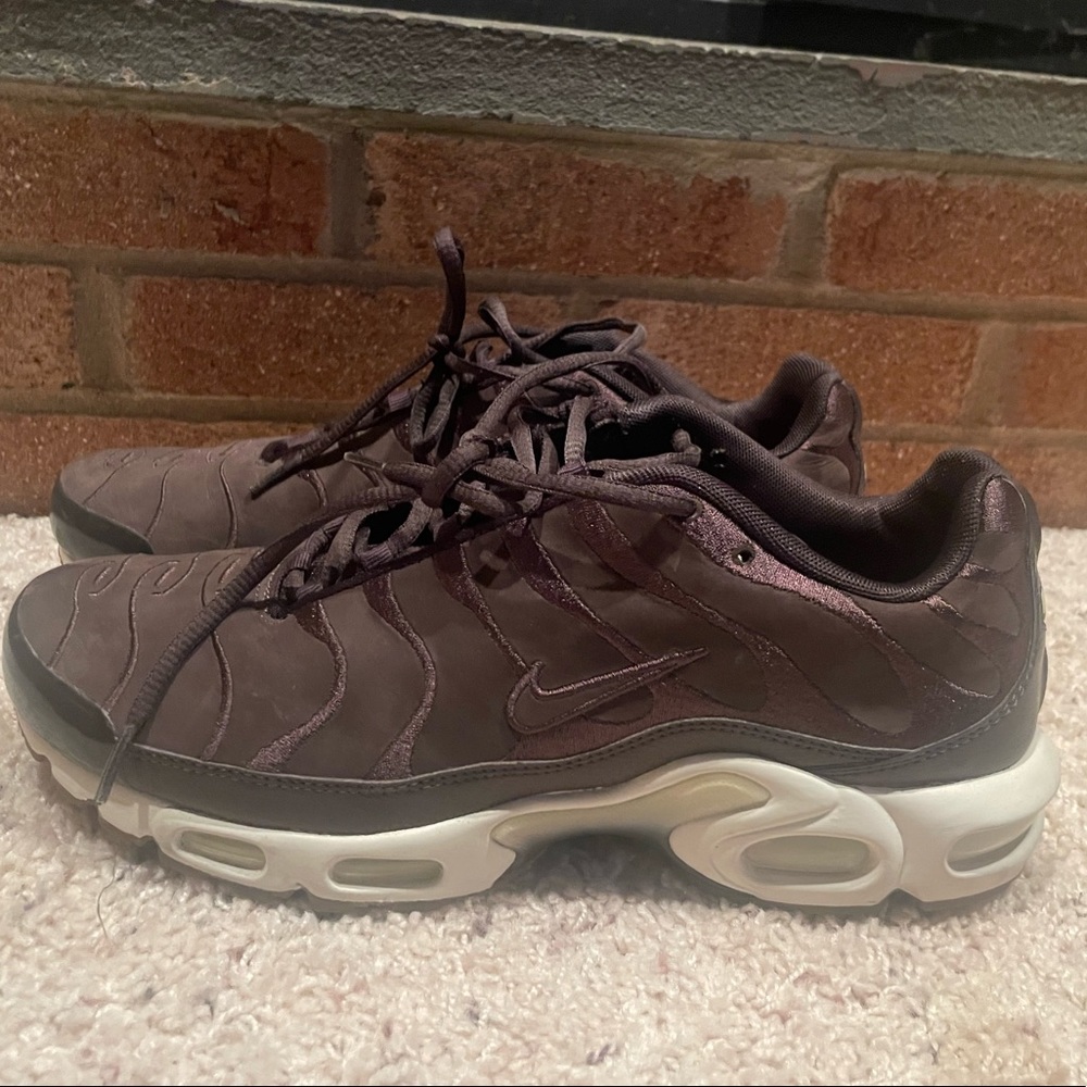 RARE Nike air max plus EF velvet brown sail size 11